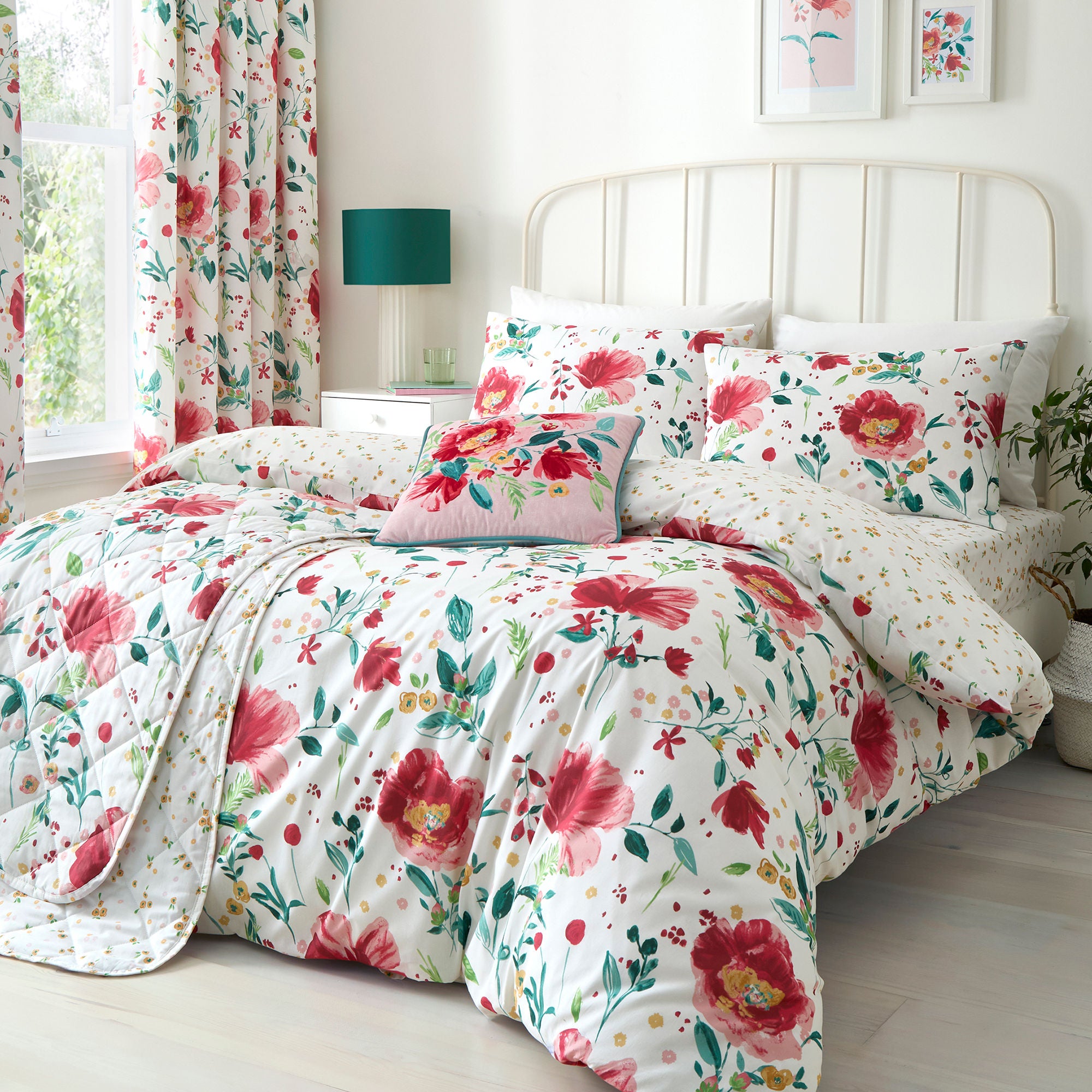 Abstract Poppy Bedspread in Red 200cm X 230cm - Bedspread - Dreams & Drapes