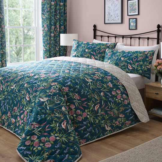Caraway Bedspread in Green 200 x 230cm