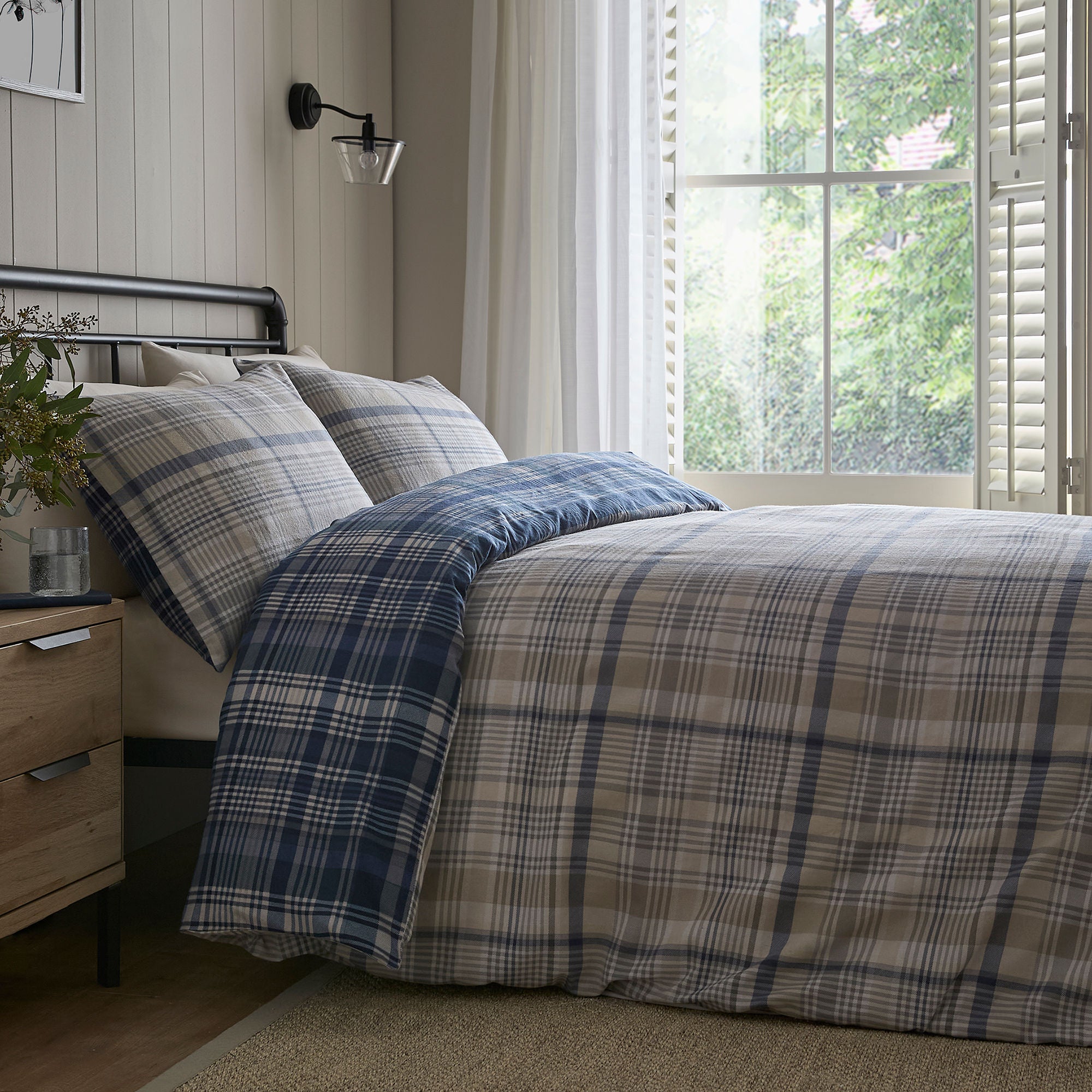 Bennet Check Duvet Cover Set in Navy - Duvet Cover Set - D & D Lodge