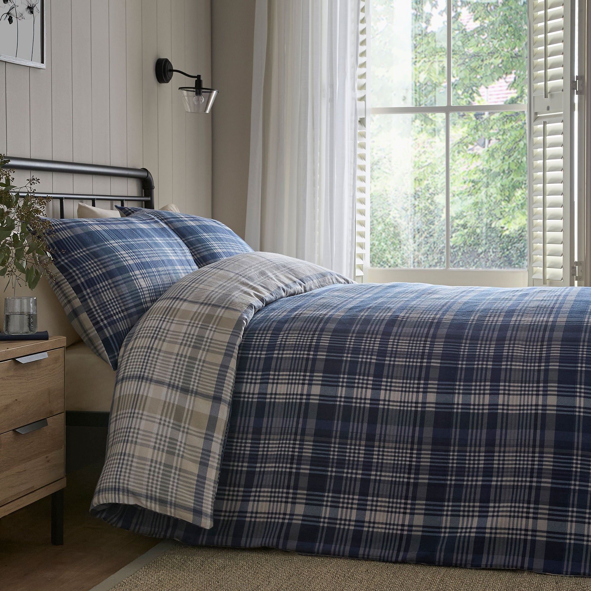 Bennet Check Duvet Cover Set in Navy - Duvet Cover Set - D & D Lodge