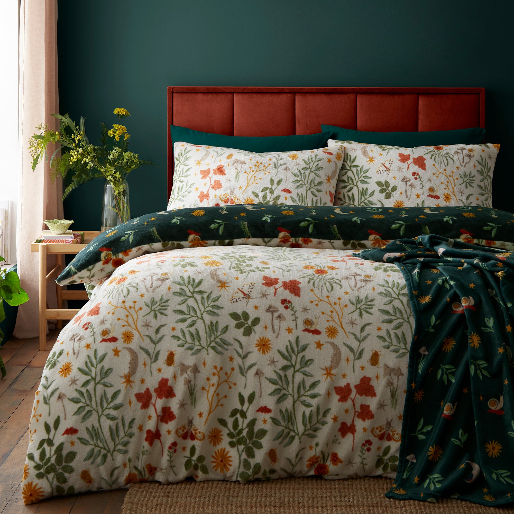 Botanical Mushrooms Throw in Green 120 x 150cm - Throw - Fusion Snug