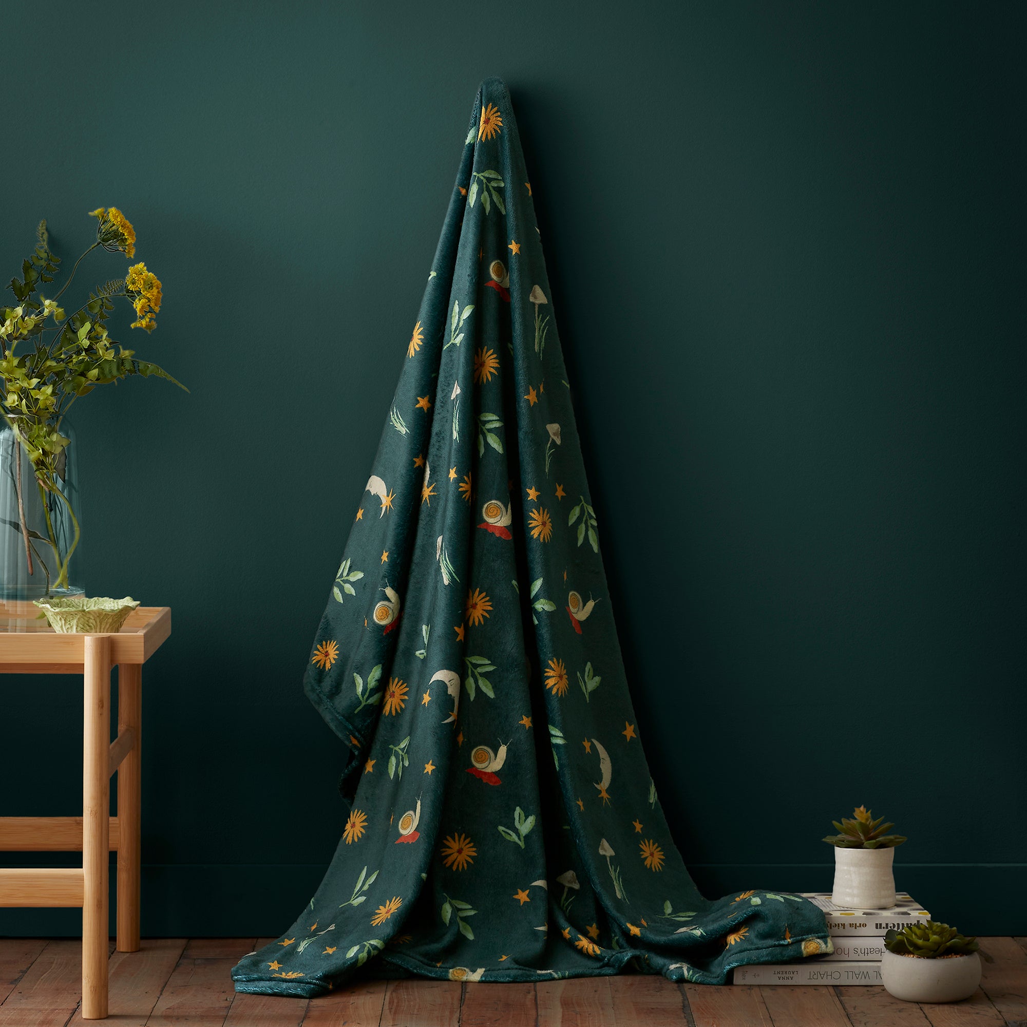 Botanical Mushrooms Throw in Green 120 x 150cm - Throw - Fusion Snug