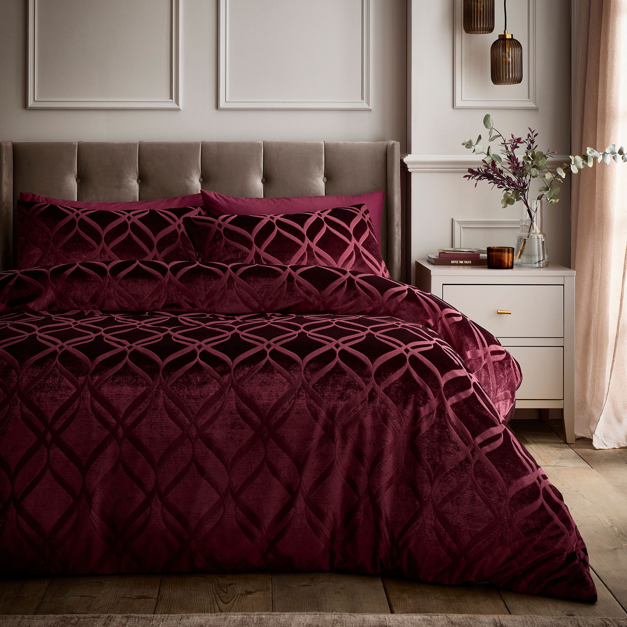 Belfort Duvet Cover Set in Berry - Duvet Cover Set - Soiree