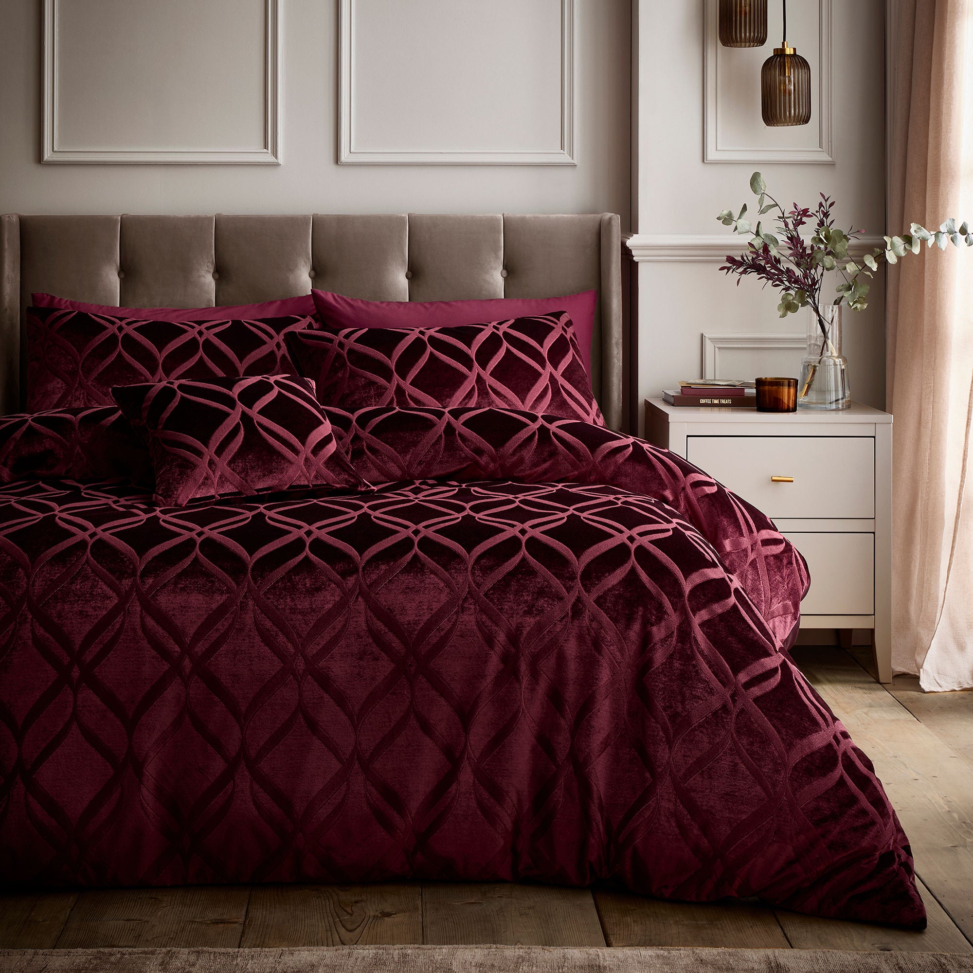 Belfort Duvet Cover Set in Berry - Duvet Cover Set - Soiree