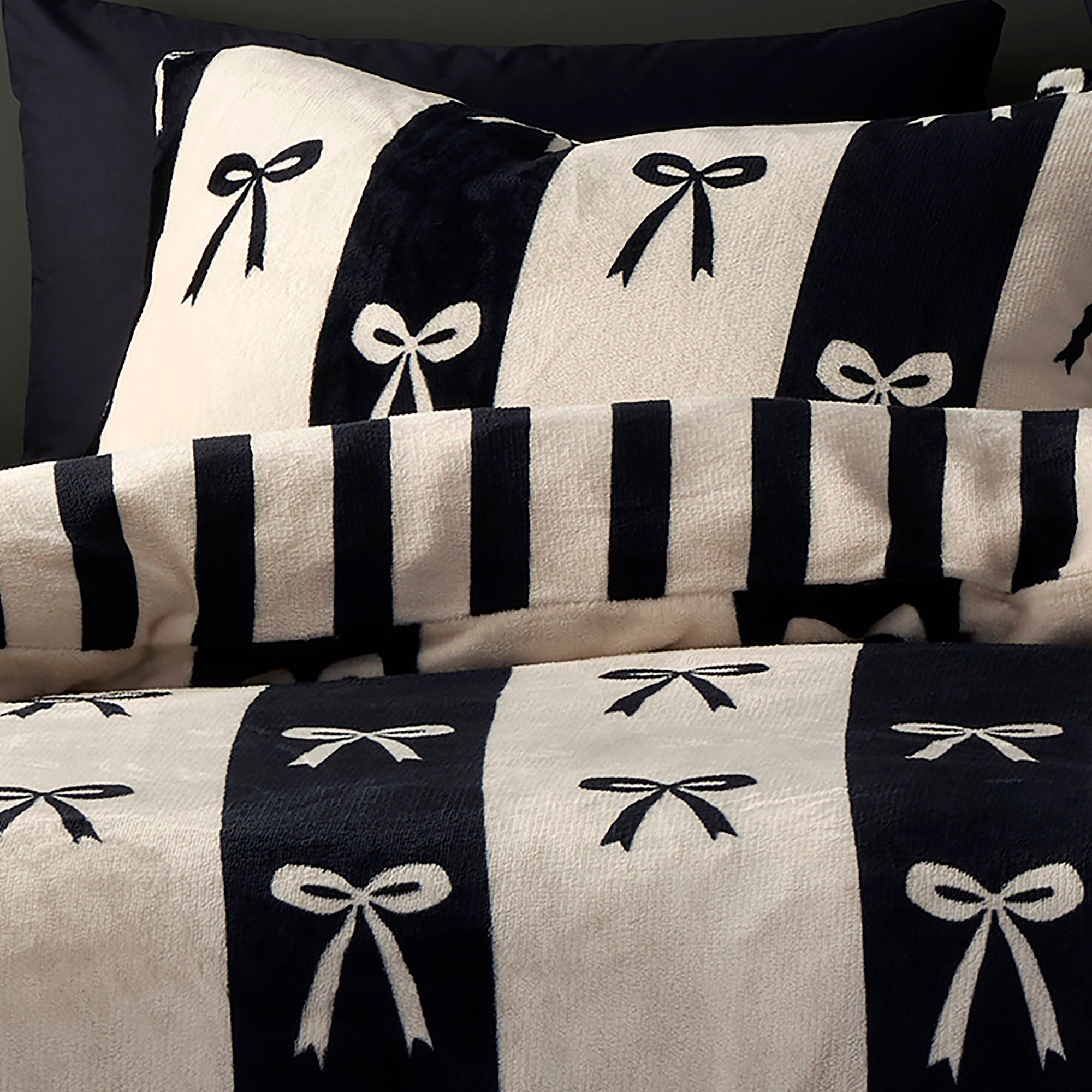 Bows Duvet Cover Set in Monochrome - Duvet Cover Set - Fusion Snug