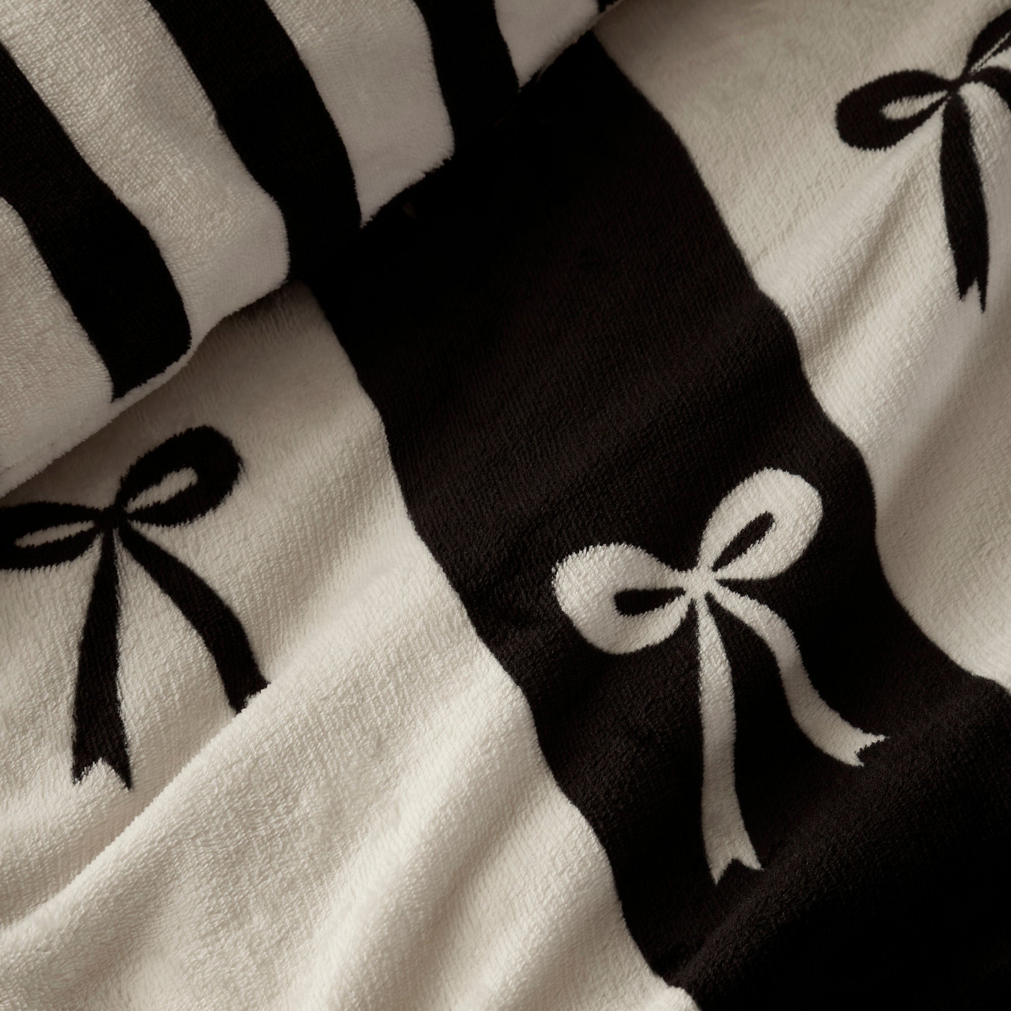 Bows Duvet Cover Set in Monochrome - Duvet Cover Set - Fusion Snug