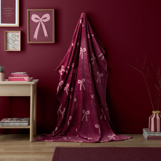 Bows Throw in Berry 120 x 150cm