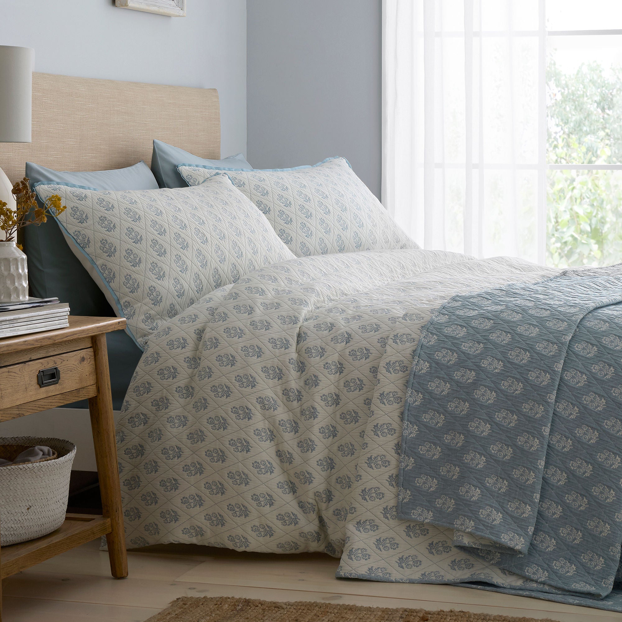 Block Floral Bedspread in Blue 235 x 235cm - Bedspread - Dreams & Drapes