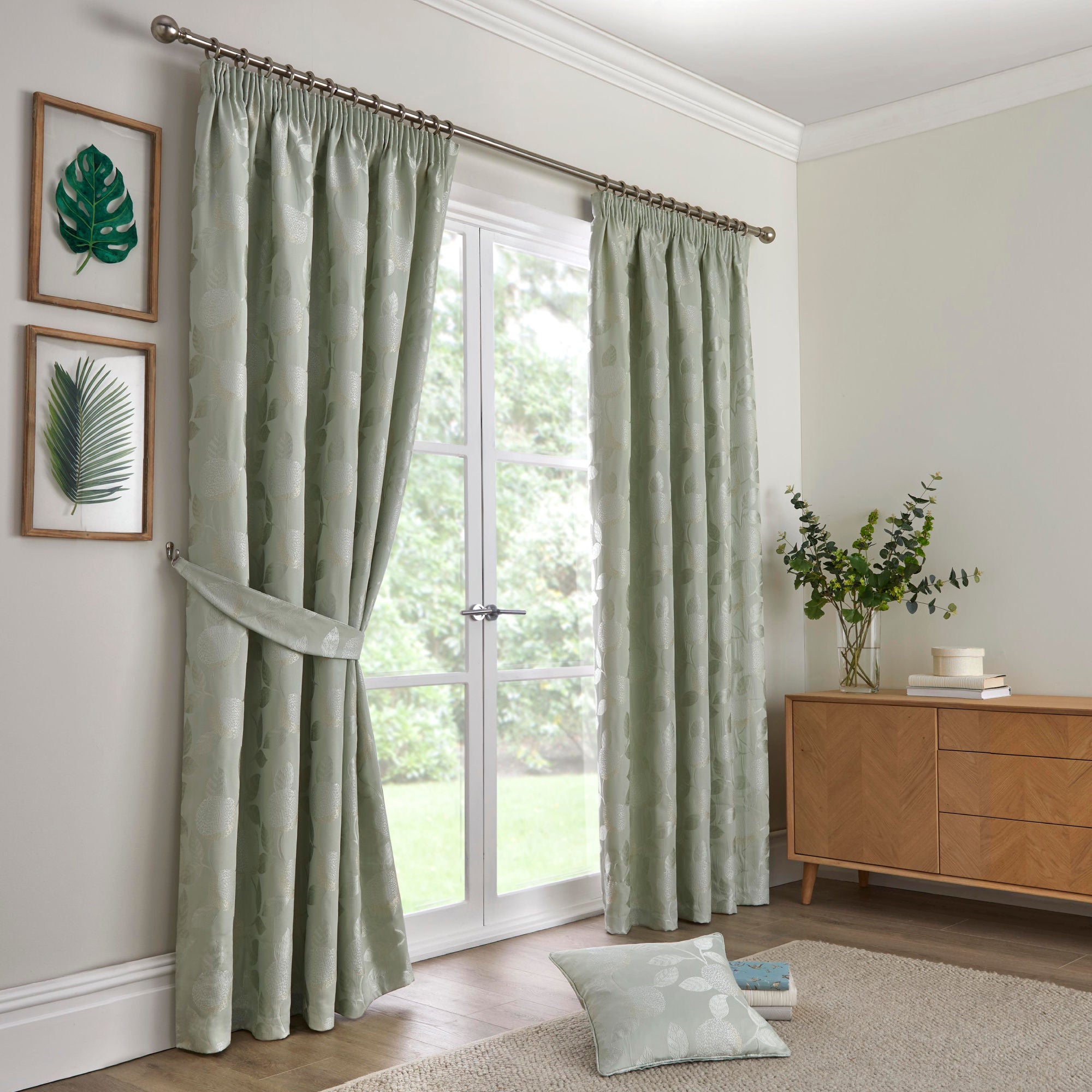 Bramford Pair Of Curtain Tiebacks by Curtina in Green 26