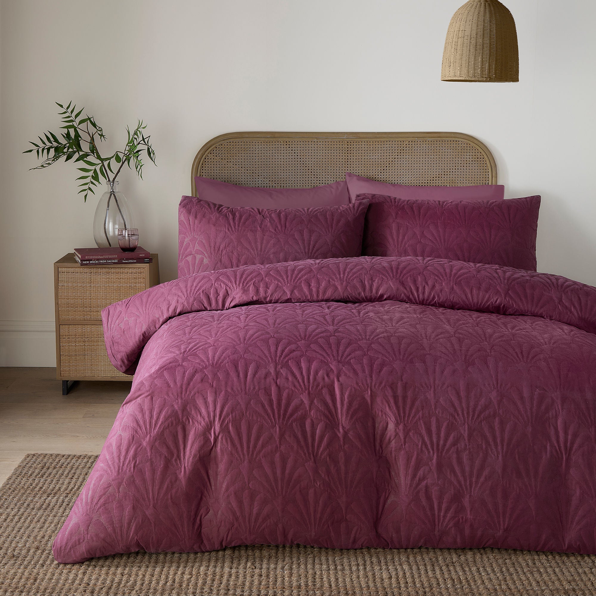 Cavali Duvet Cover Set in Berry - Duvet Cover Set - Serene