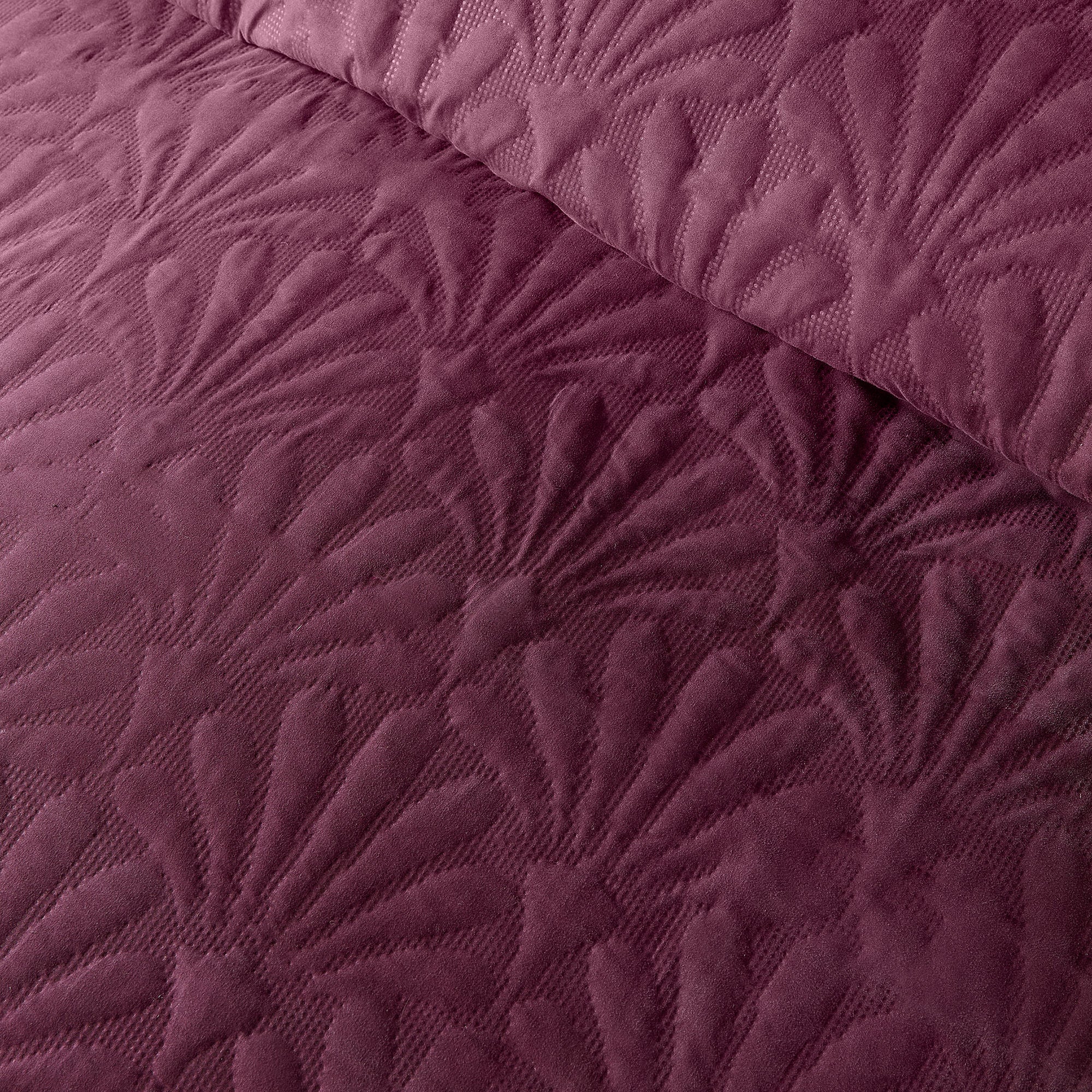 Cavali Duvet Cover Set in Berry - Duvet Cover Set - Serene
