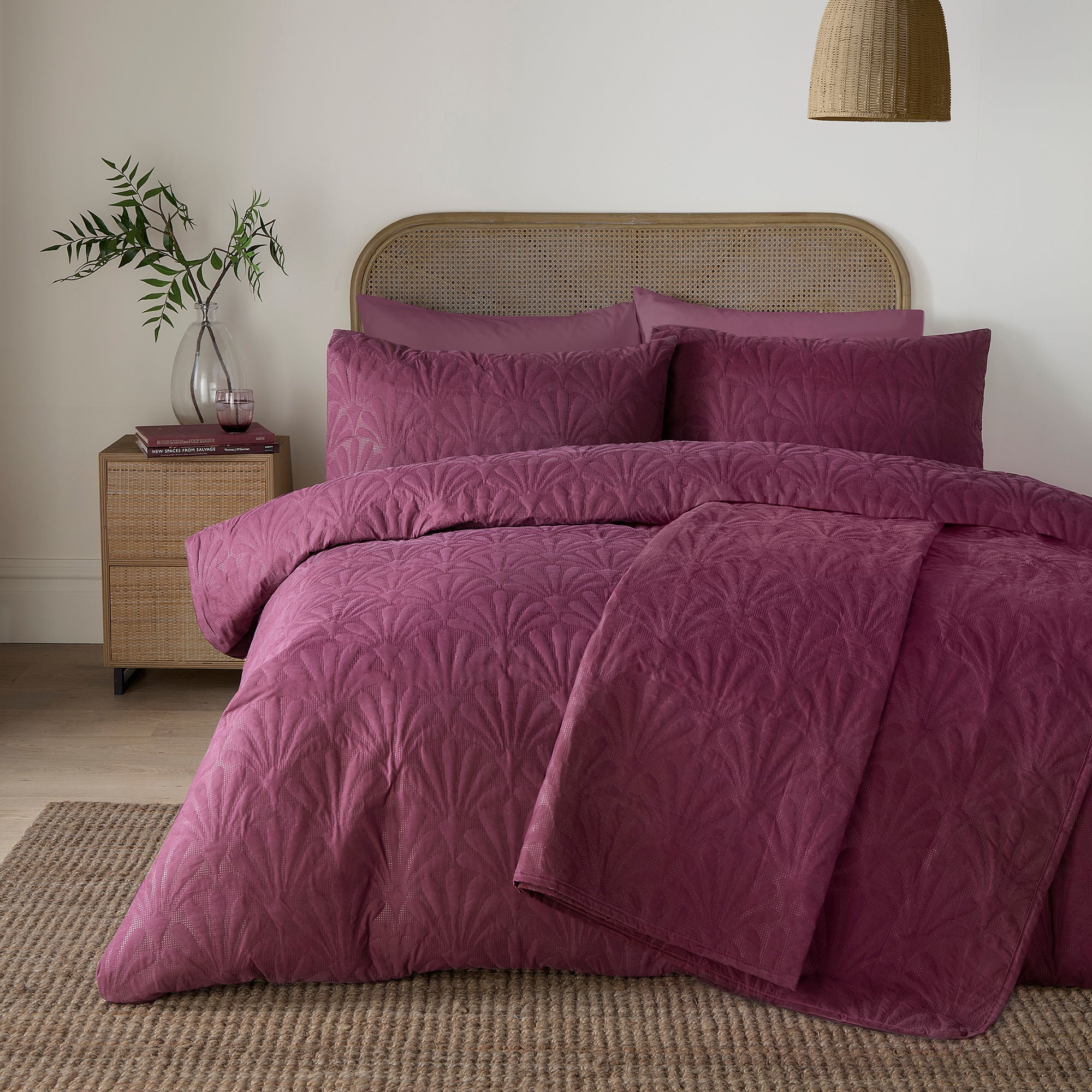 Cavali Duvet Cover Set in Berry - Duvet Cover Set - Serene