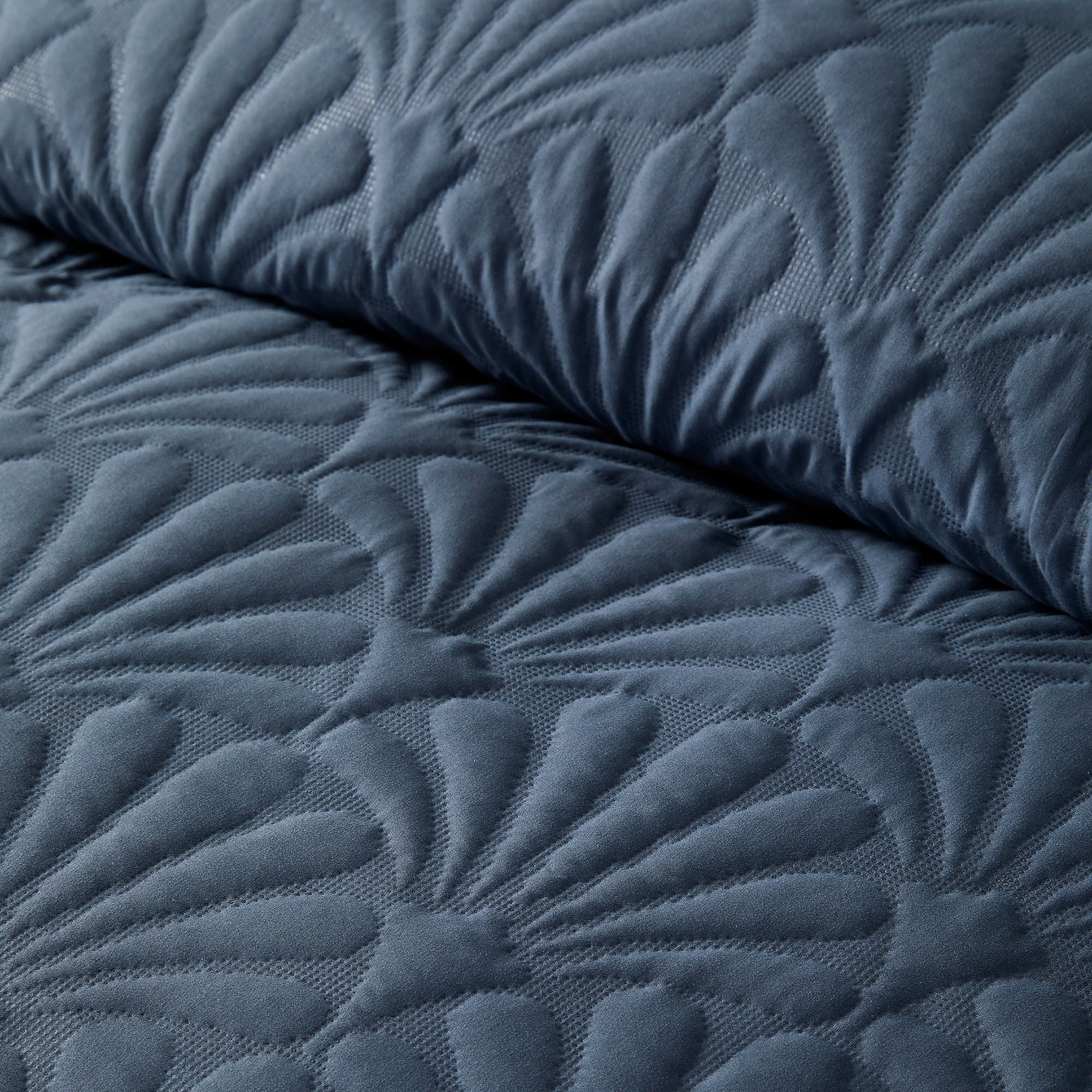 Cavali Duvet Cover Set by Serene in Dark Blue - Duvet Cover Set - Serene