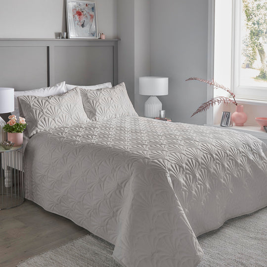 Cavali Bedspread in Silver 200 x 230cm
