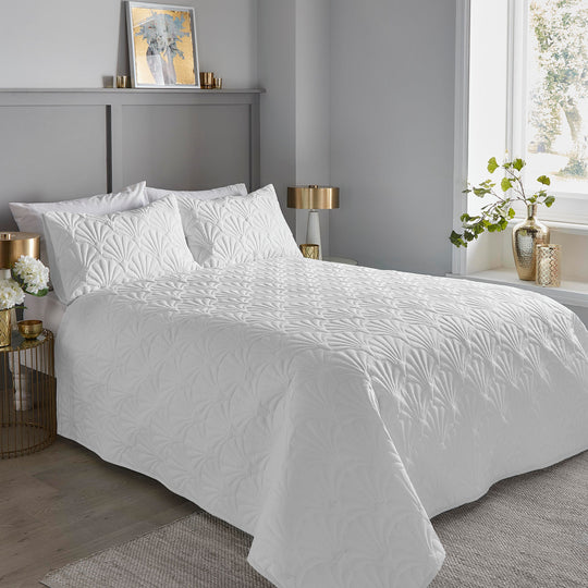 Cavali Bedspread in White 200 x 230cm