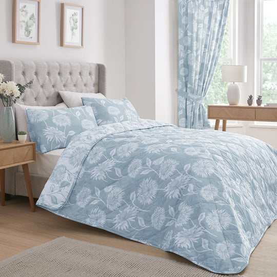 Chrysanthemum Bedspread in Blue 200 x 230cm