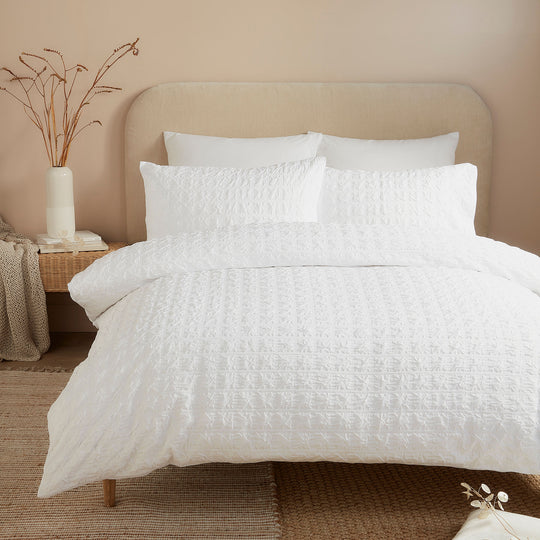 Embossed Grid Duvet Cover Set in White