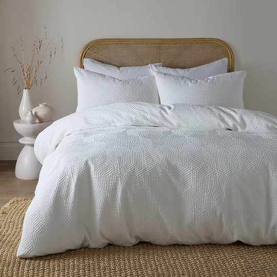 Embossed Geo Duvet Cover Set in White