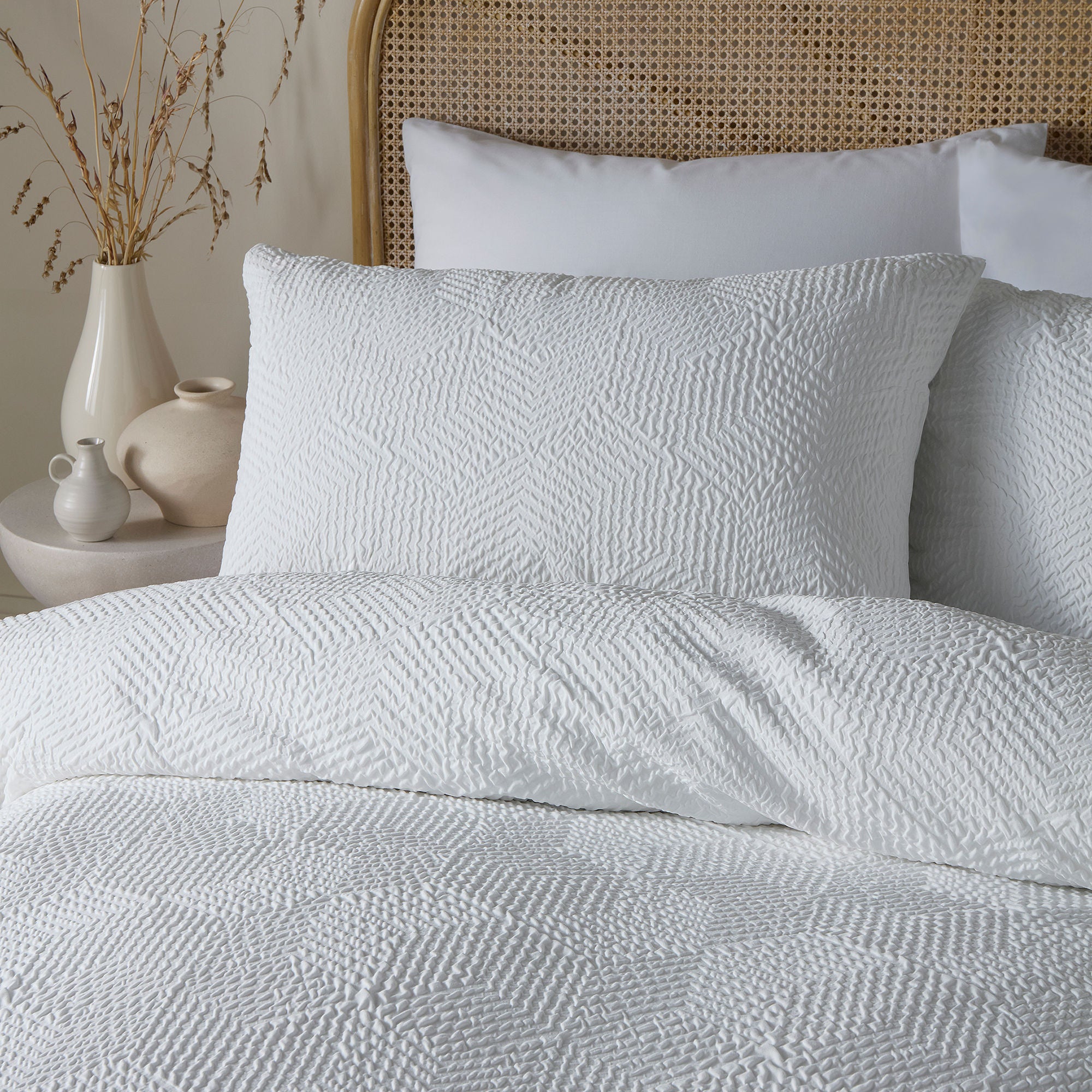 Embossed Geo Duvet Cover Set in White - Duvet Cover Set - Serene