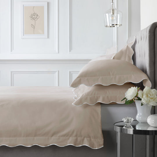 Scallop Edge Duvet Cover Set in Natural