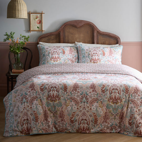 Floral Damask Duvet Cover Set in Multi