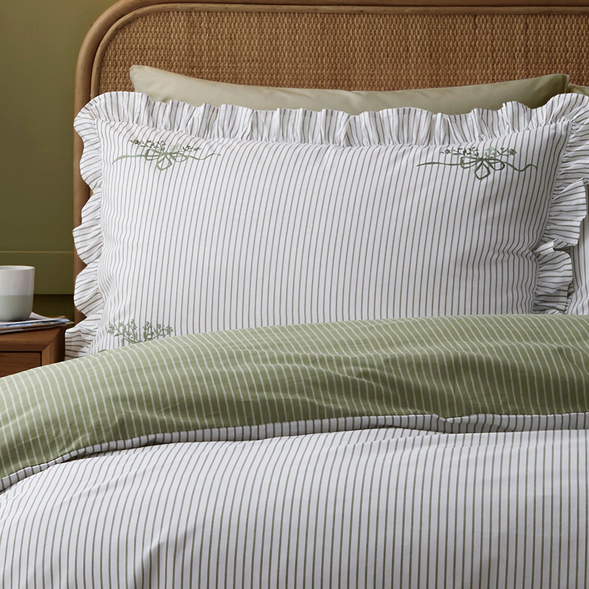 Frilled Embroidered Bow Stripe Duvet Cover Set in Green - Duvet Cover Set - Appletree Boutique