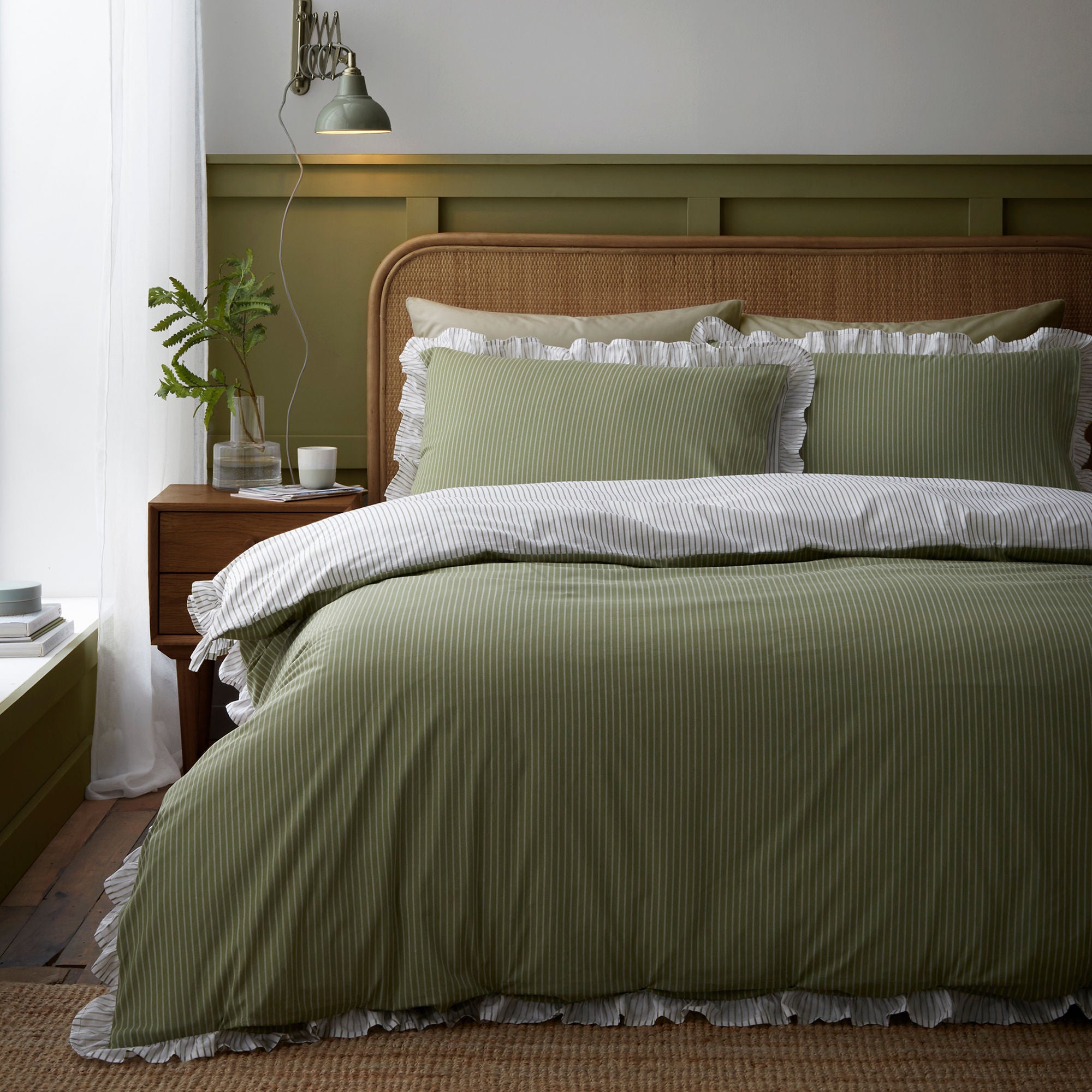 Frilled Embroidered Bow Stripe Duvet Cover Set in Green - Duvet Cover Set - Appletree Boutique
