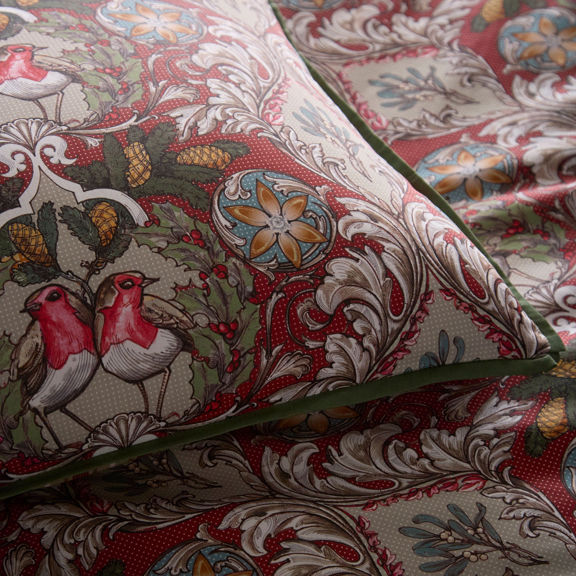 Festive Robin Duvet Cover Set in Red - Duvet Cover Set - Laurence Llewelyn-Bowen