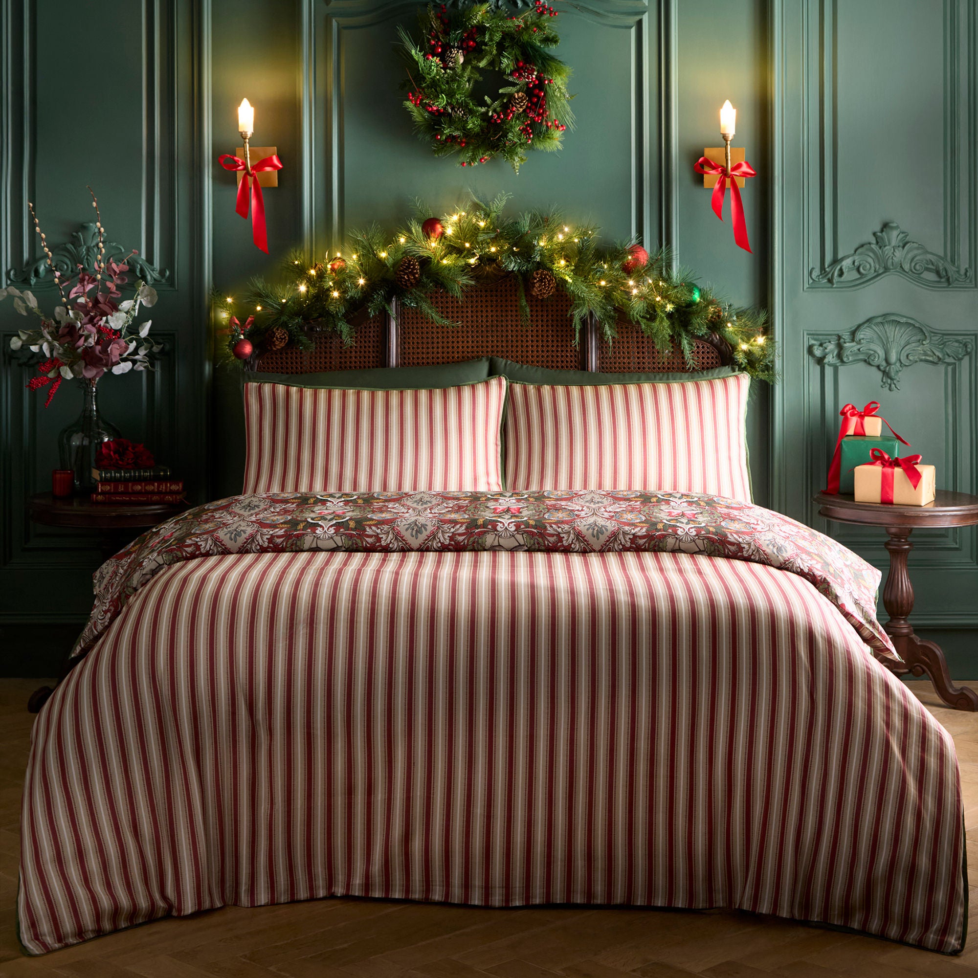 Festive Robin Duvet Cover Set in Red - Duvet Cover Set - Laurence Llewelyn-Bowen