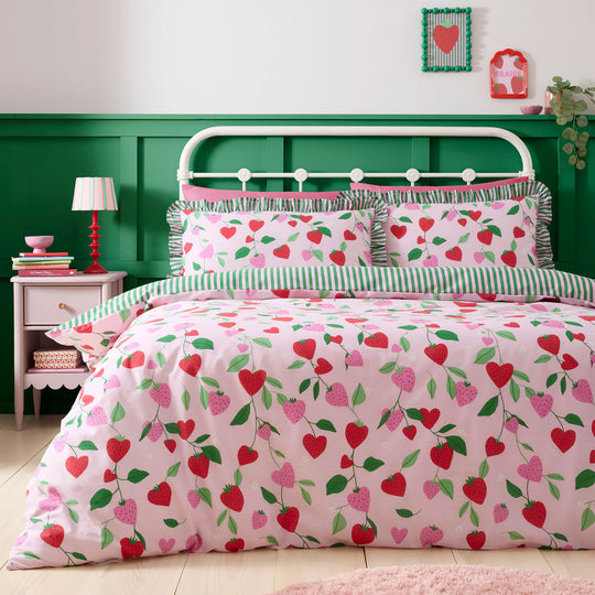Fun Strawberries Duvet Cover Set in Pink