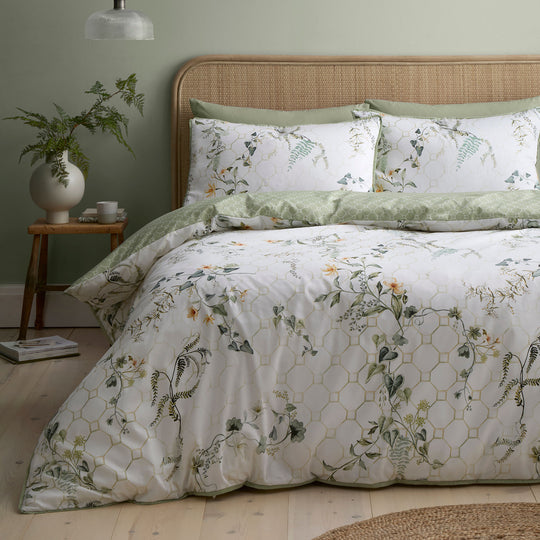 Floral Trellis Duvet Cover Set in Green