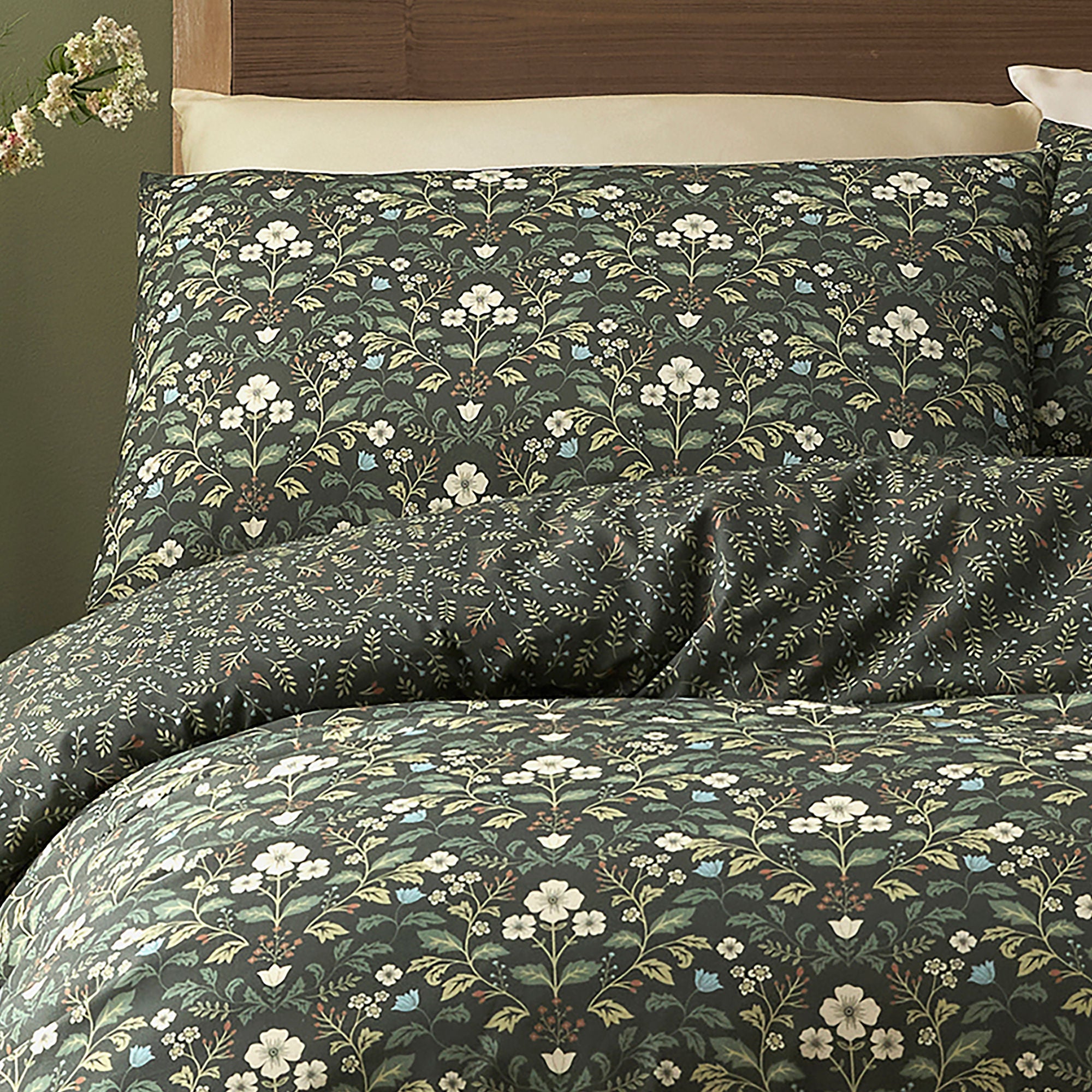 Heritage Floral Duvet Cover Set in Green - Duvet Cover Set - D & D Design