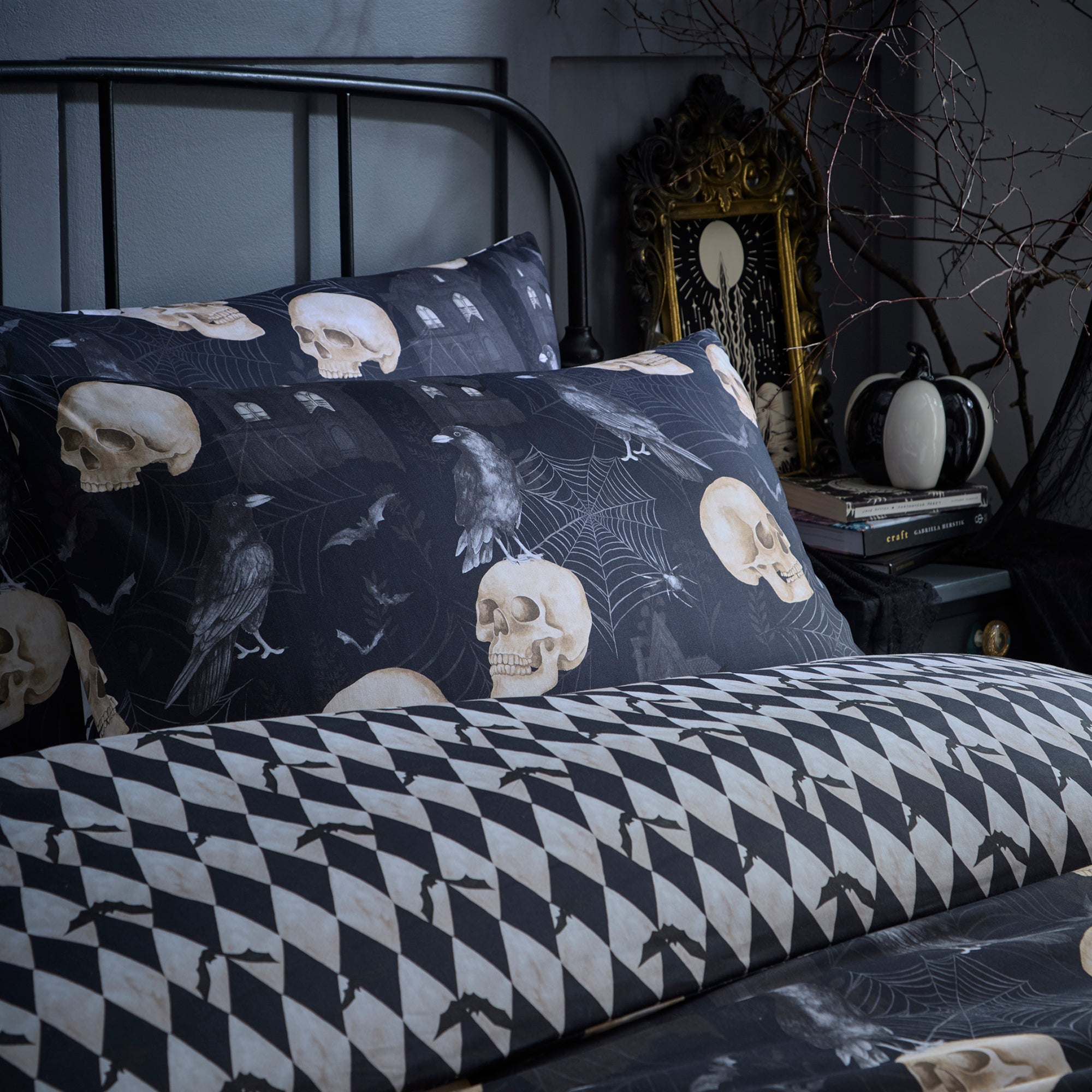 Gothic Skulls Halloween Duvet Cover Set in Black - Duvet Cover Set - Fusion