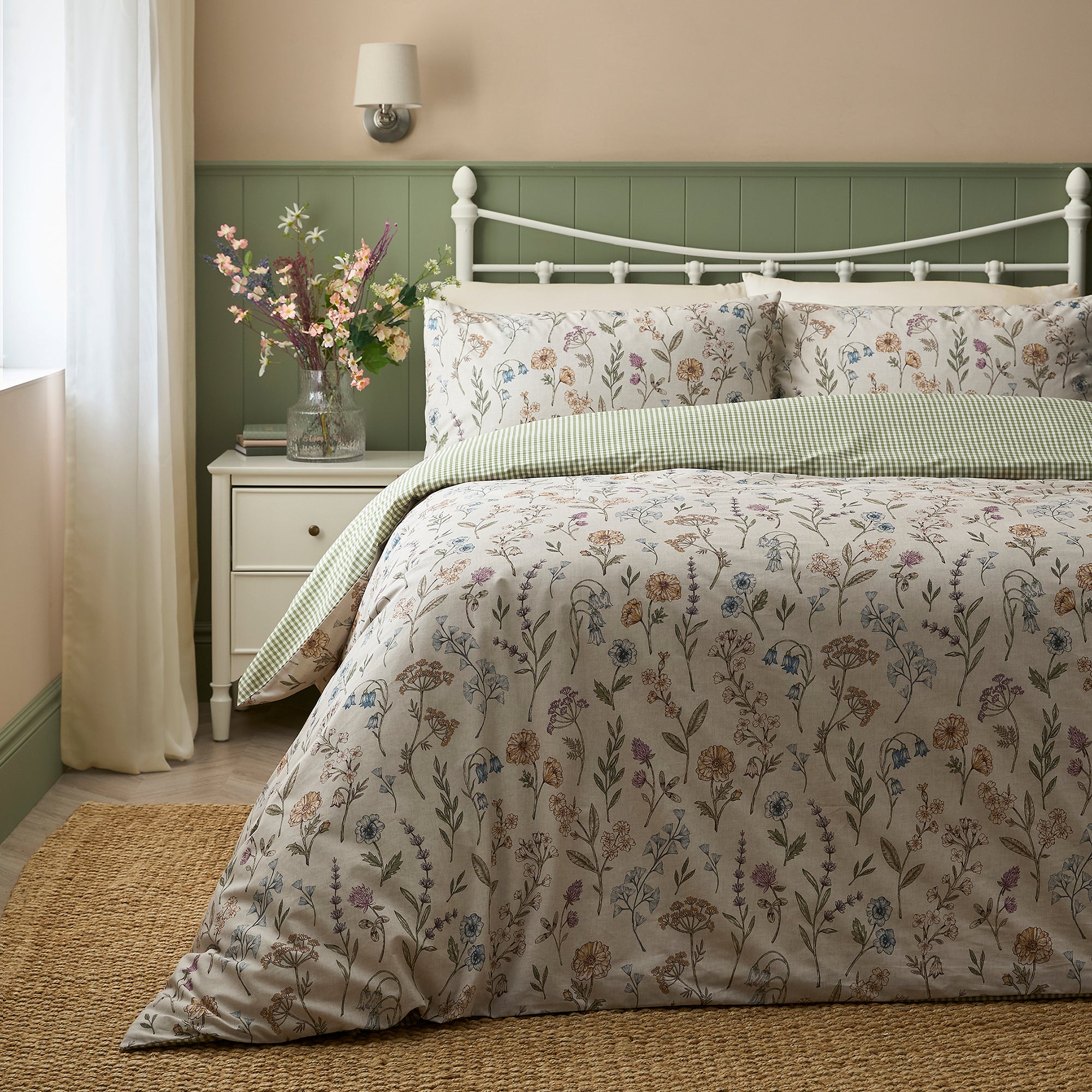 Meadow Floral Duvet Cover Set in Multi - Duvet Cover Set - D & D Design