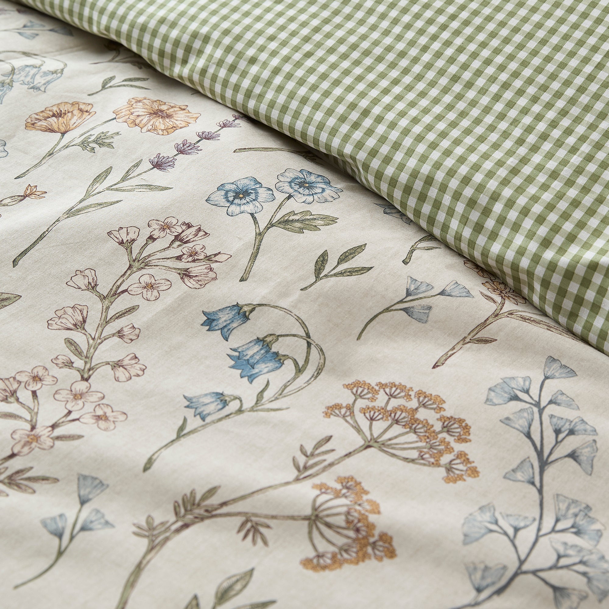 Meadow Floral Duvet Cover Set in Multi - Duvet Cover Set - D & D Design