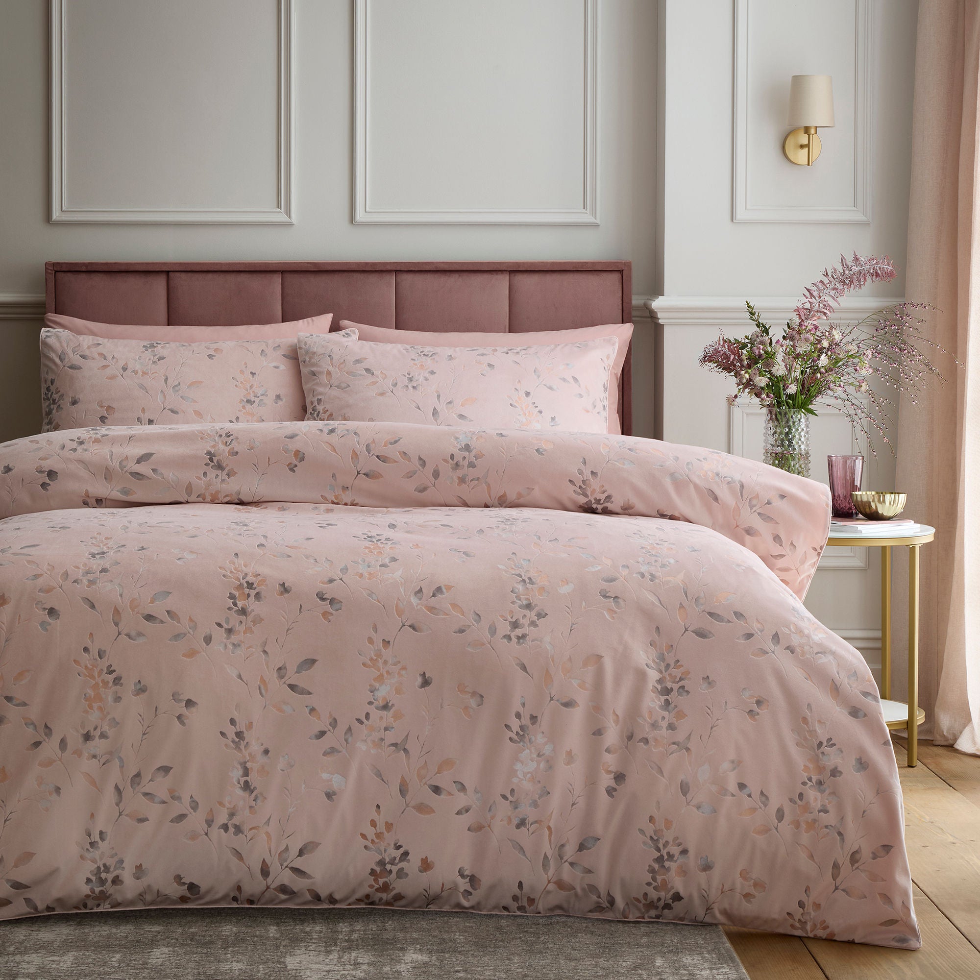 Metallic Leaf Duvet Cover Set in Pink - Duvet Cover Set - Soiree