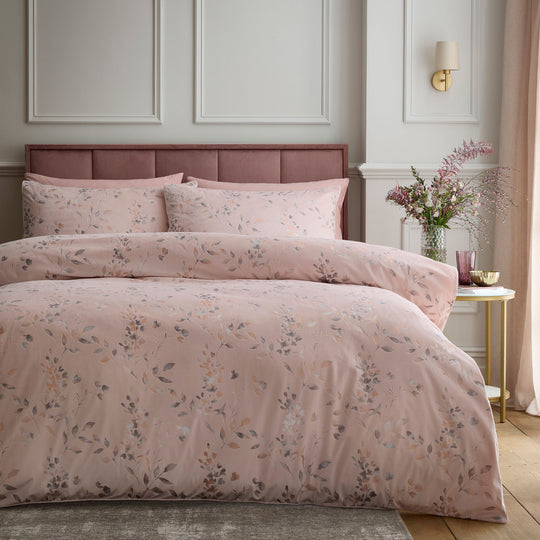 Metallic Leaf Duvet Cover Set in Pink