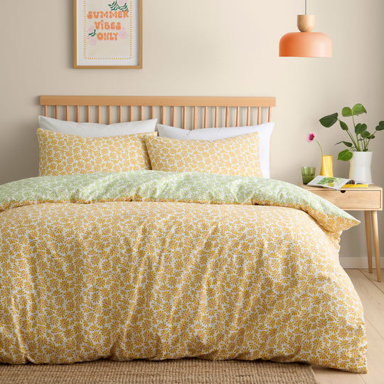 Retro Daisy Floral Duvet Cover Set in Yellow