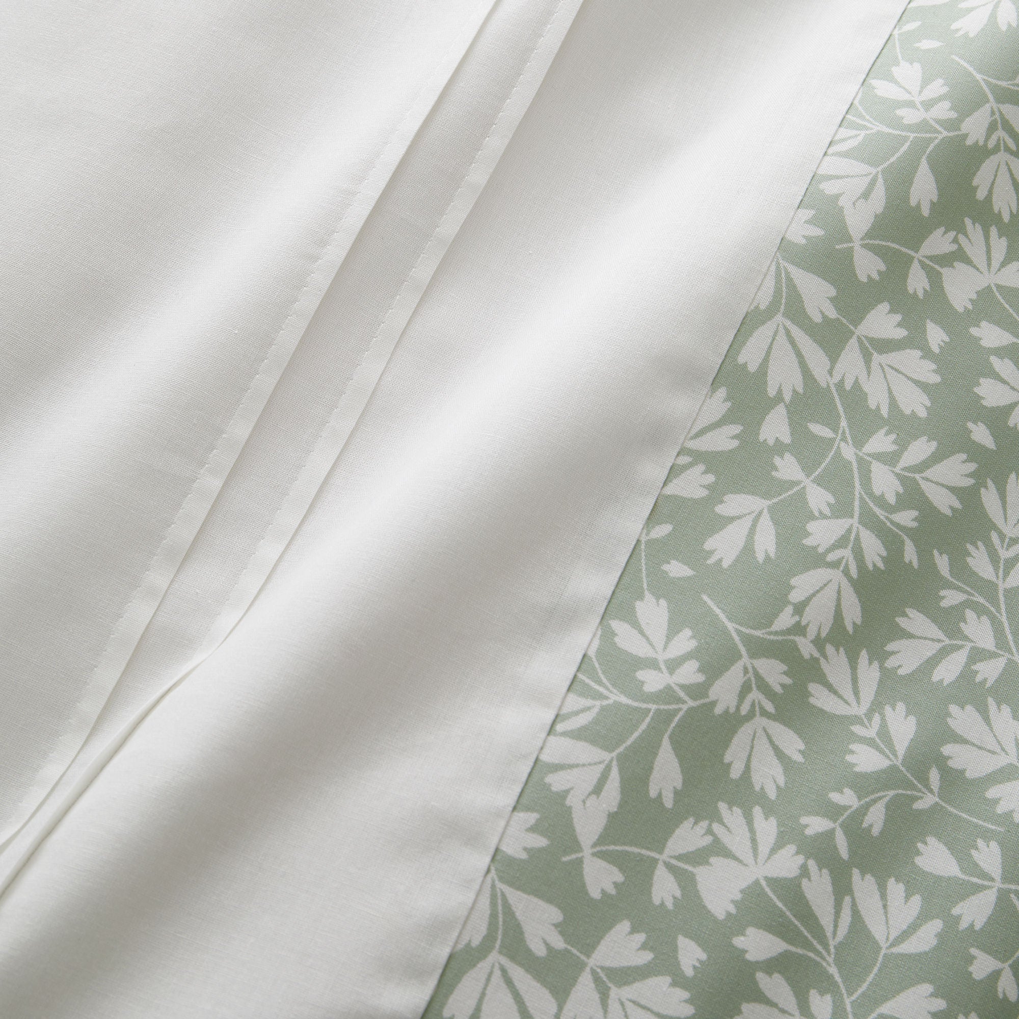Tess Duvet Cover Set by Dreams & Drapes Decorative in Green - Duvet Cover Set - Dreams & Drapes Decorative