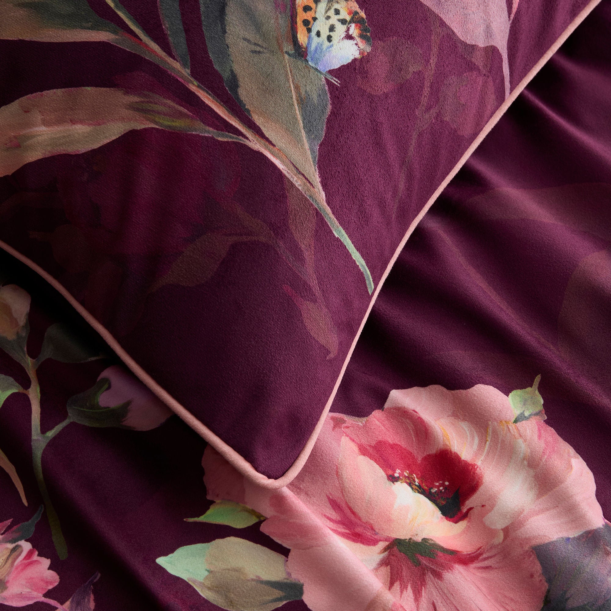 Tatiana Duvet Cover Set in Berry - Duvet Cover Set - Soiree