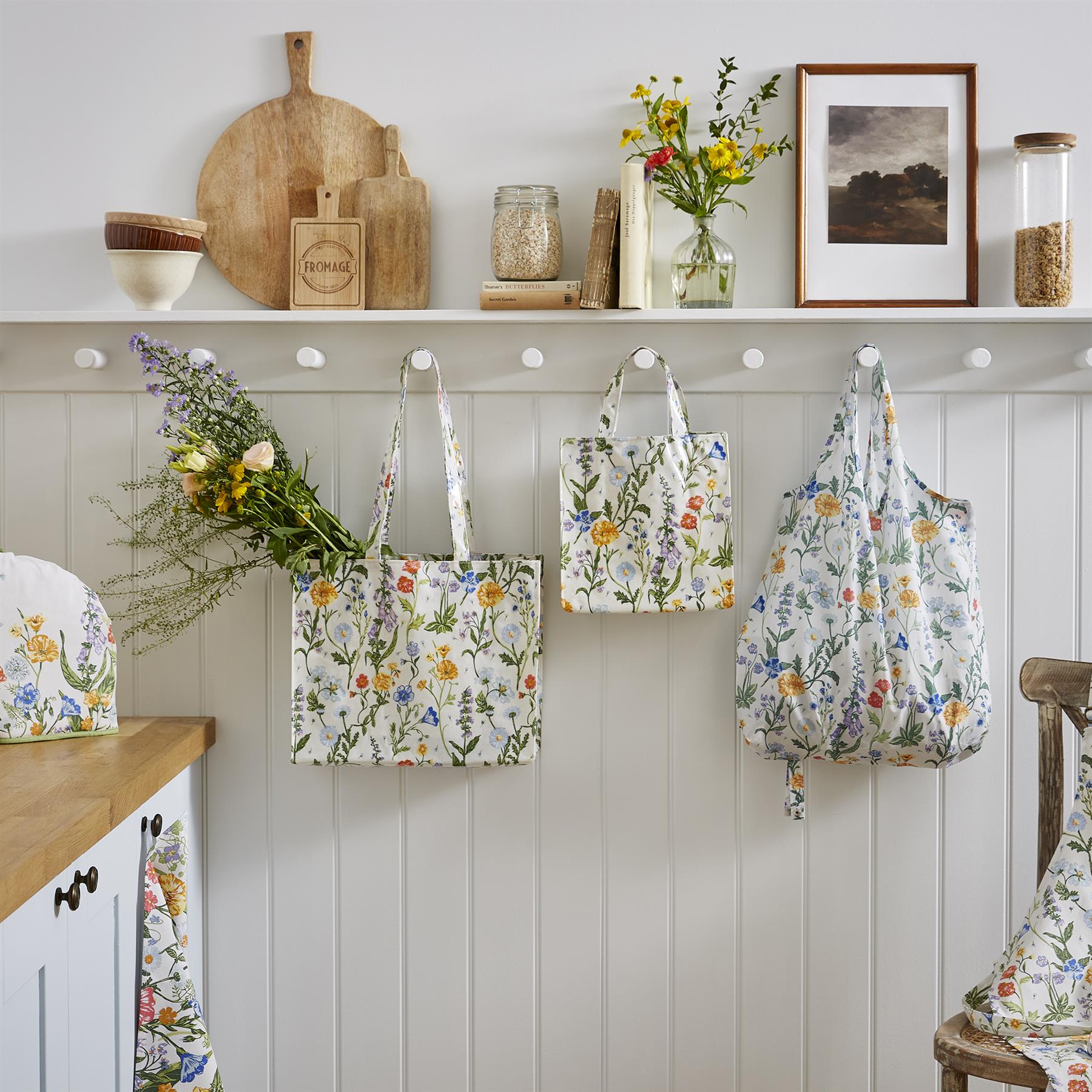 Ulster Weavers Cottage Garden Tea Towel - Cotton One Size in Multi - Tea Towel - Ulster Weavers